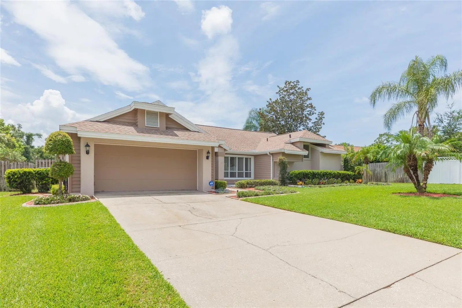 1405 Oxfordshire Court, FL