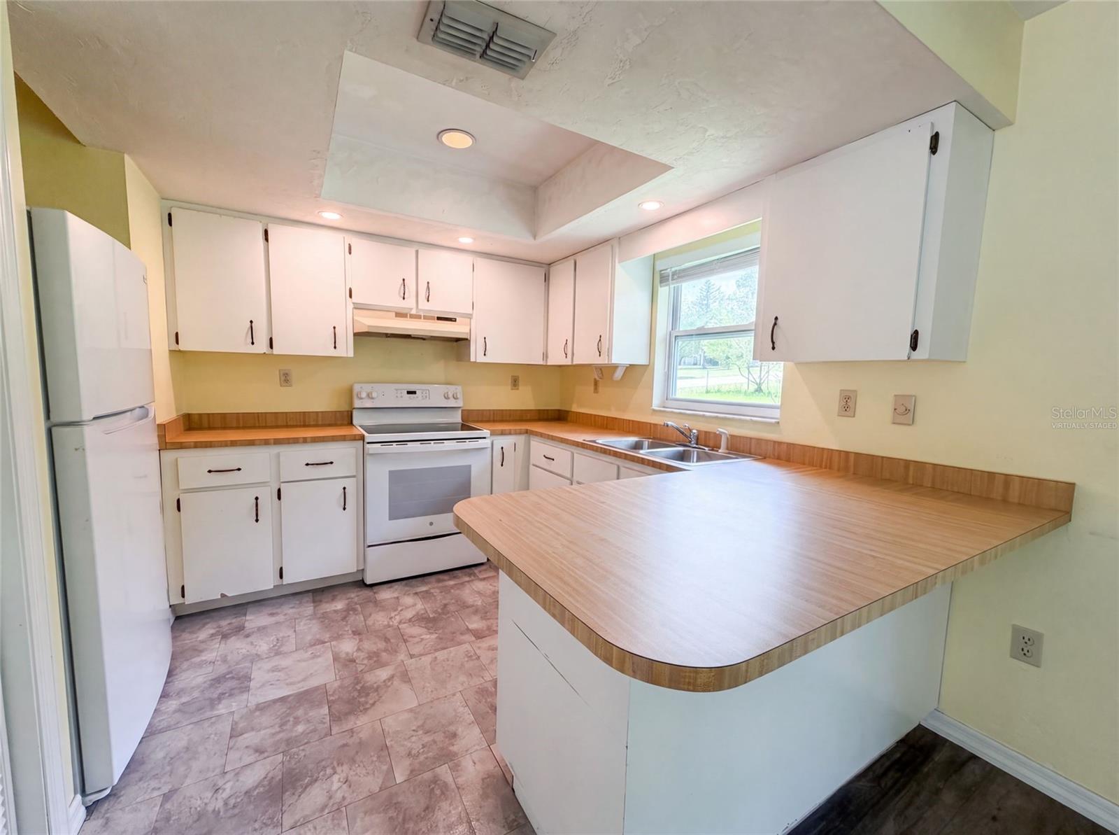 3664 Ivy Place, FL