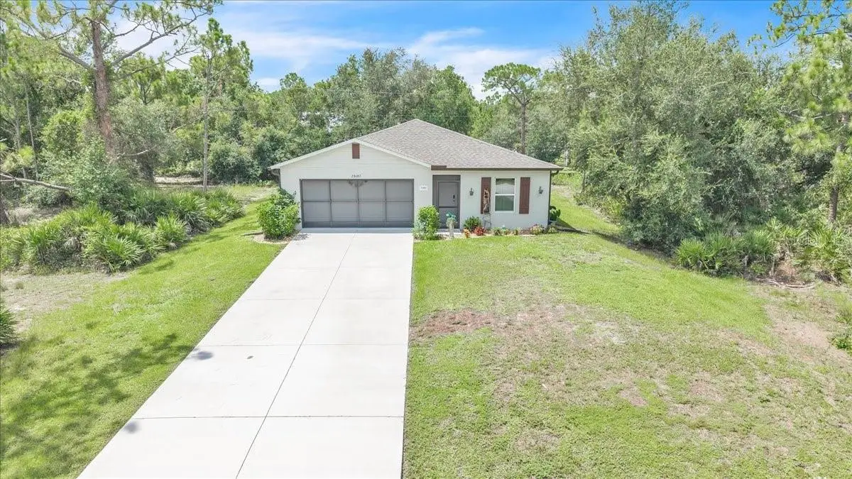 28087 Chinquapin Drive, FL