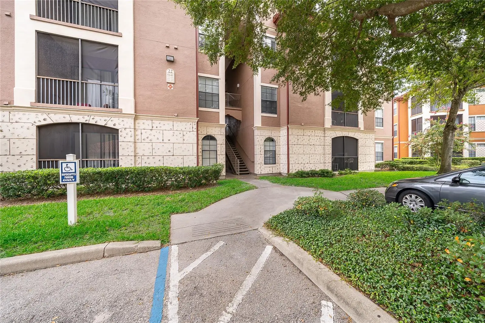 6141 Metrowest Boulevard, FL