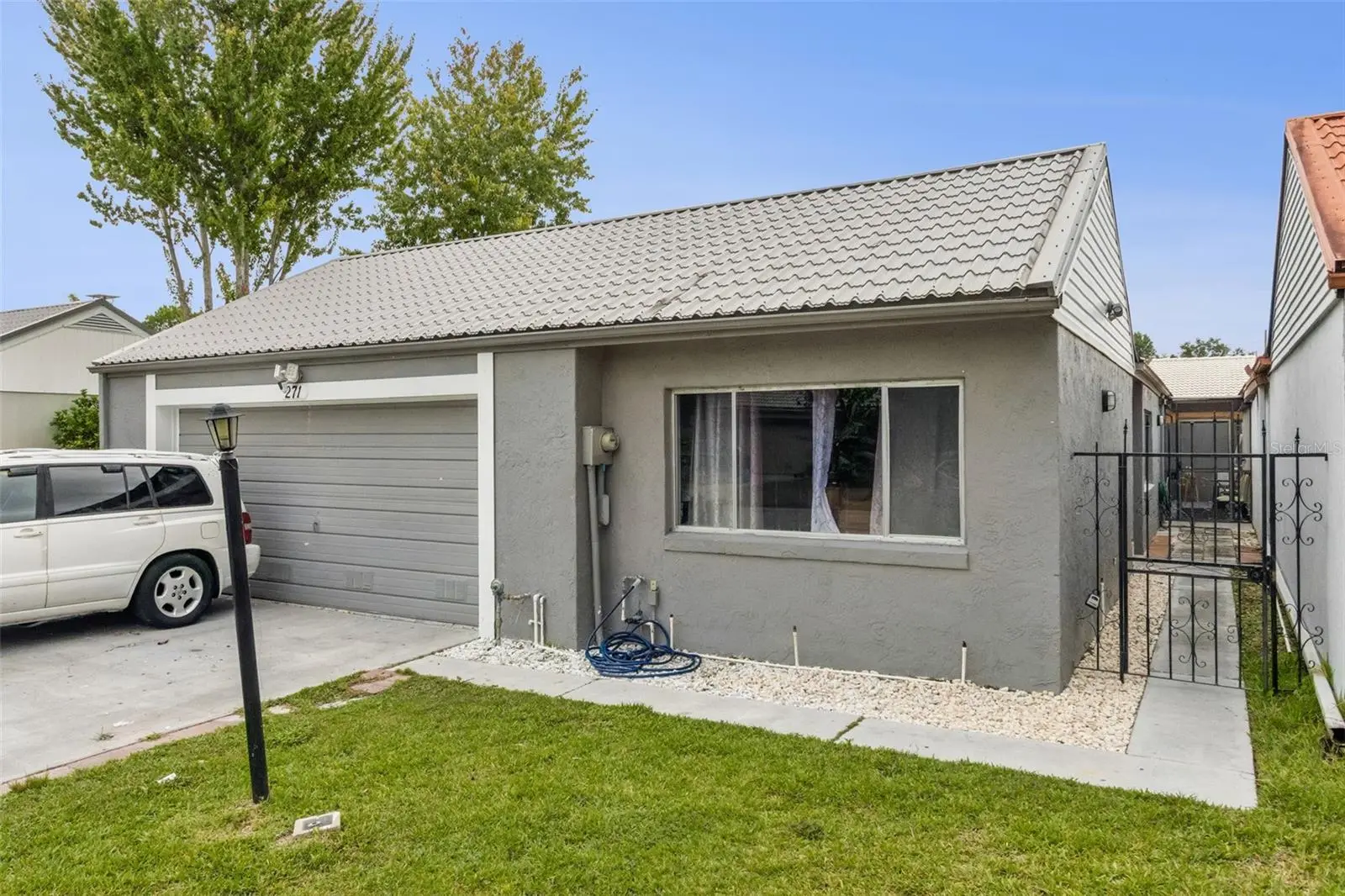 271 Mariposa, FL