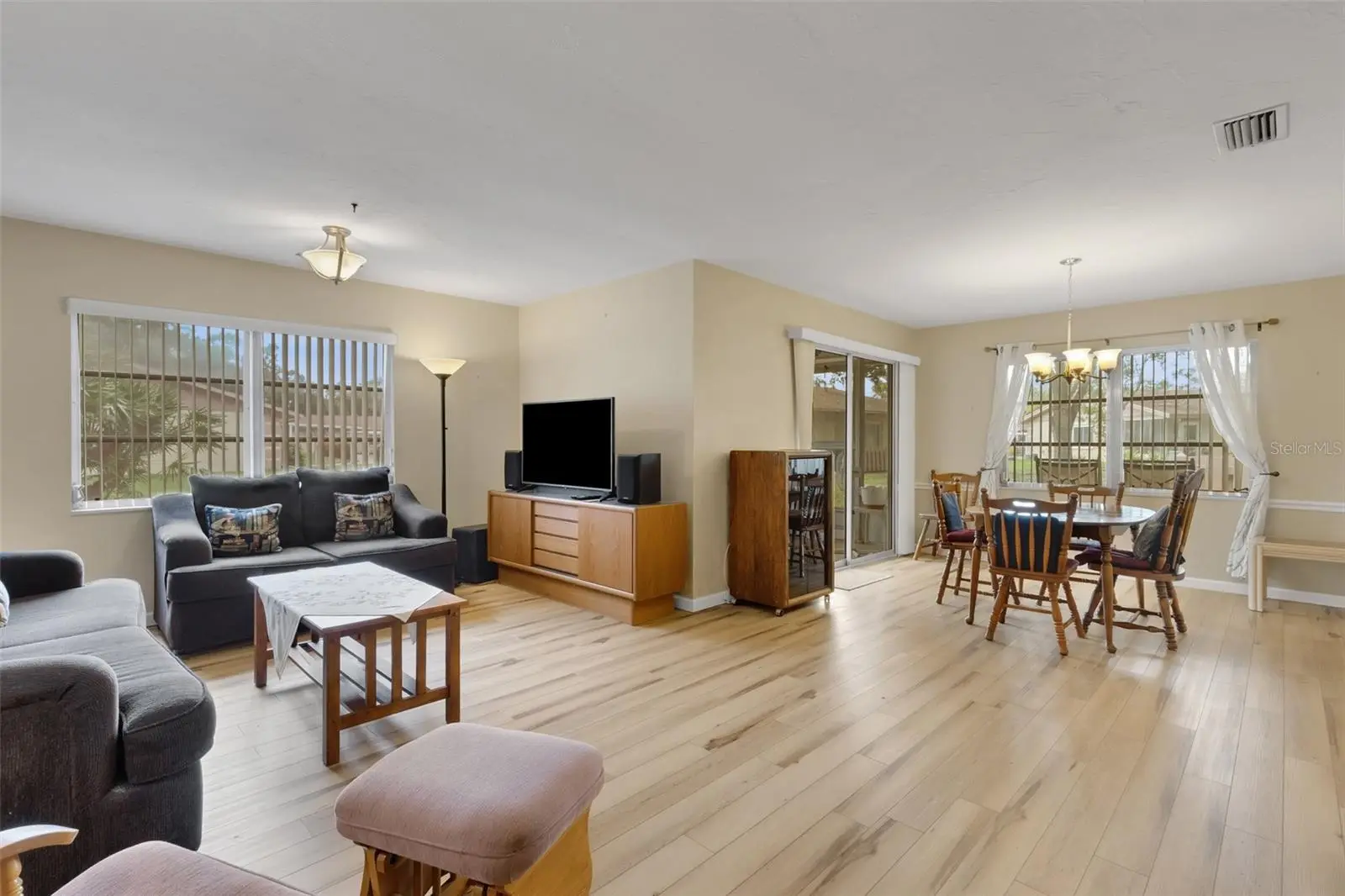 4574 Mohican, FL