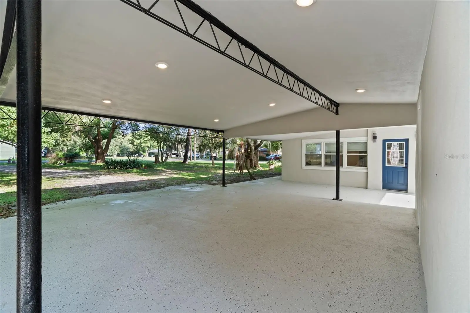 929 Adrian Court, FL