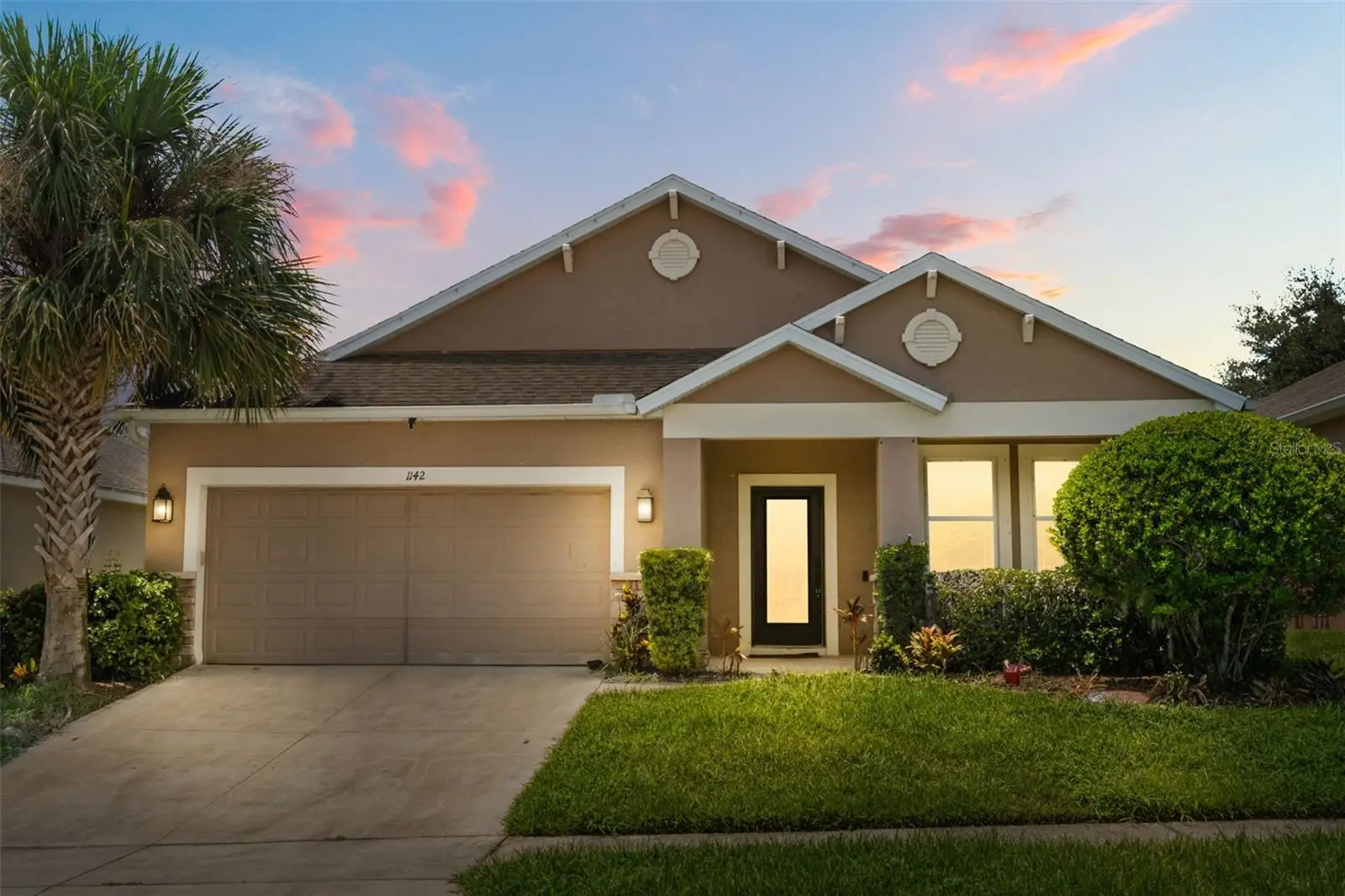 1142 Grand Hilltop Drive, FL