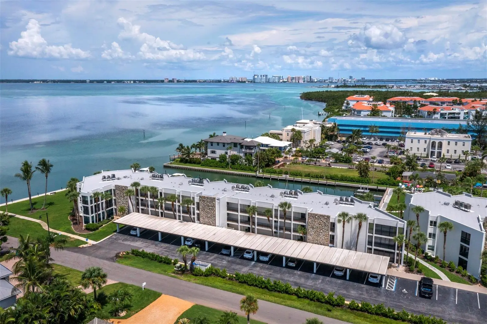 448 Gulf Of Mexico Drive, FL