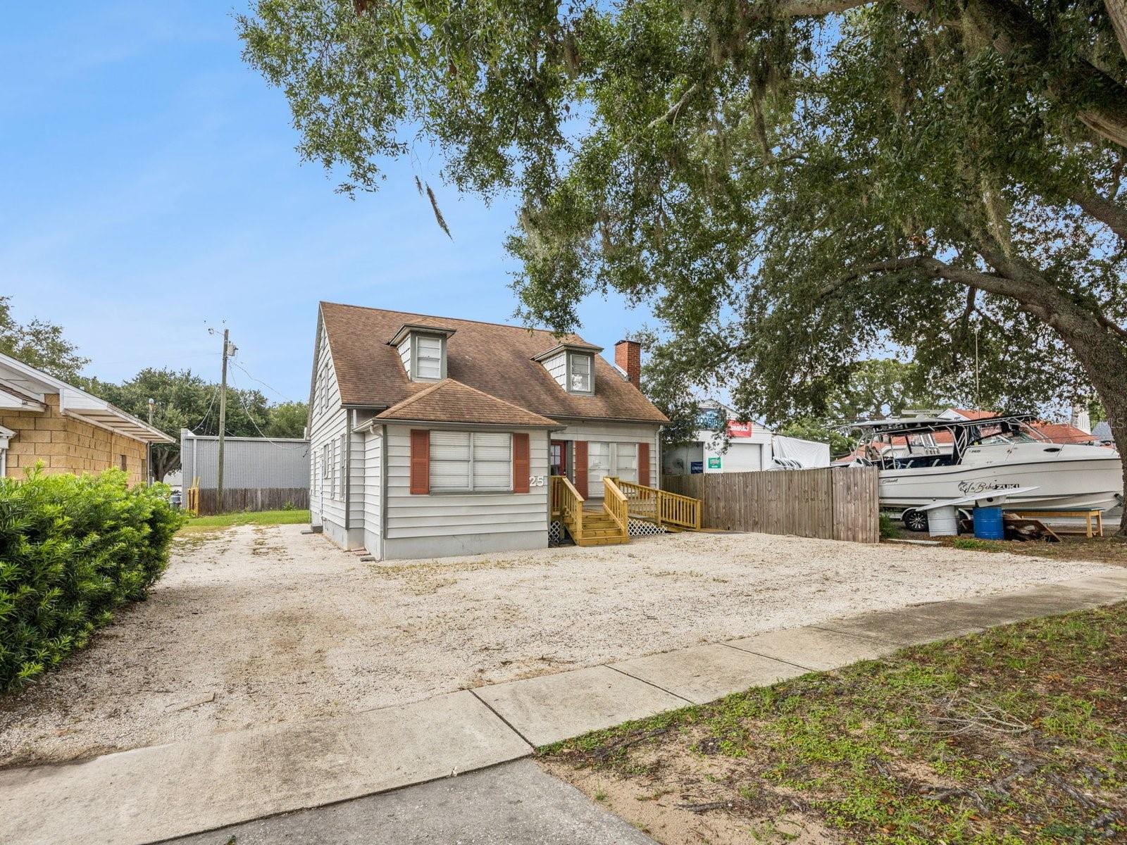 25 Pinecrest Avenue, FL