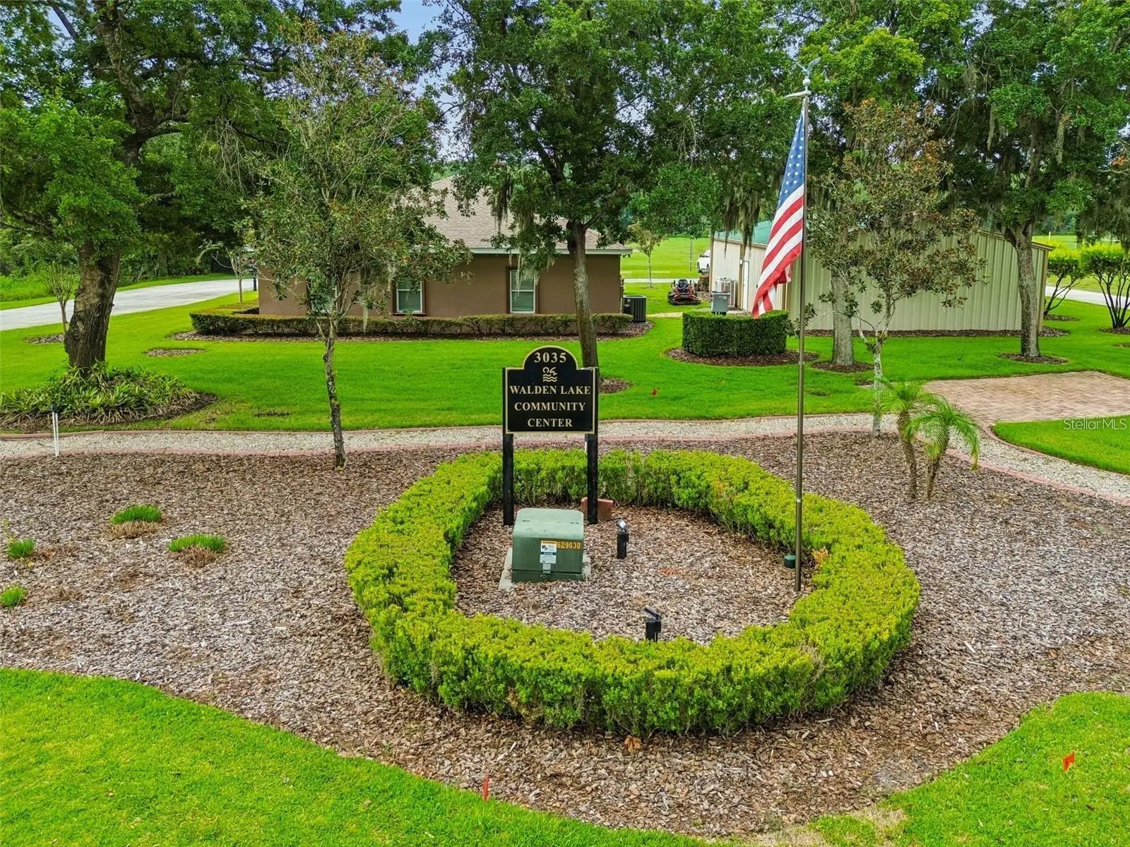 4302 Longfellow Drive, FL