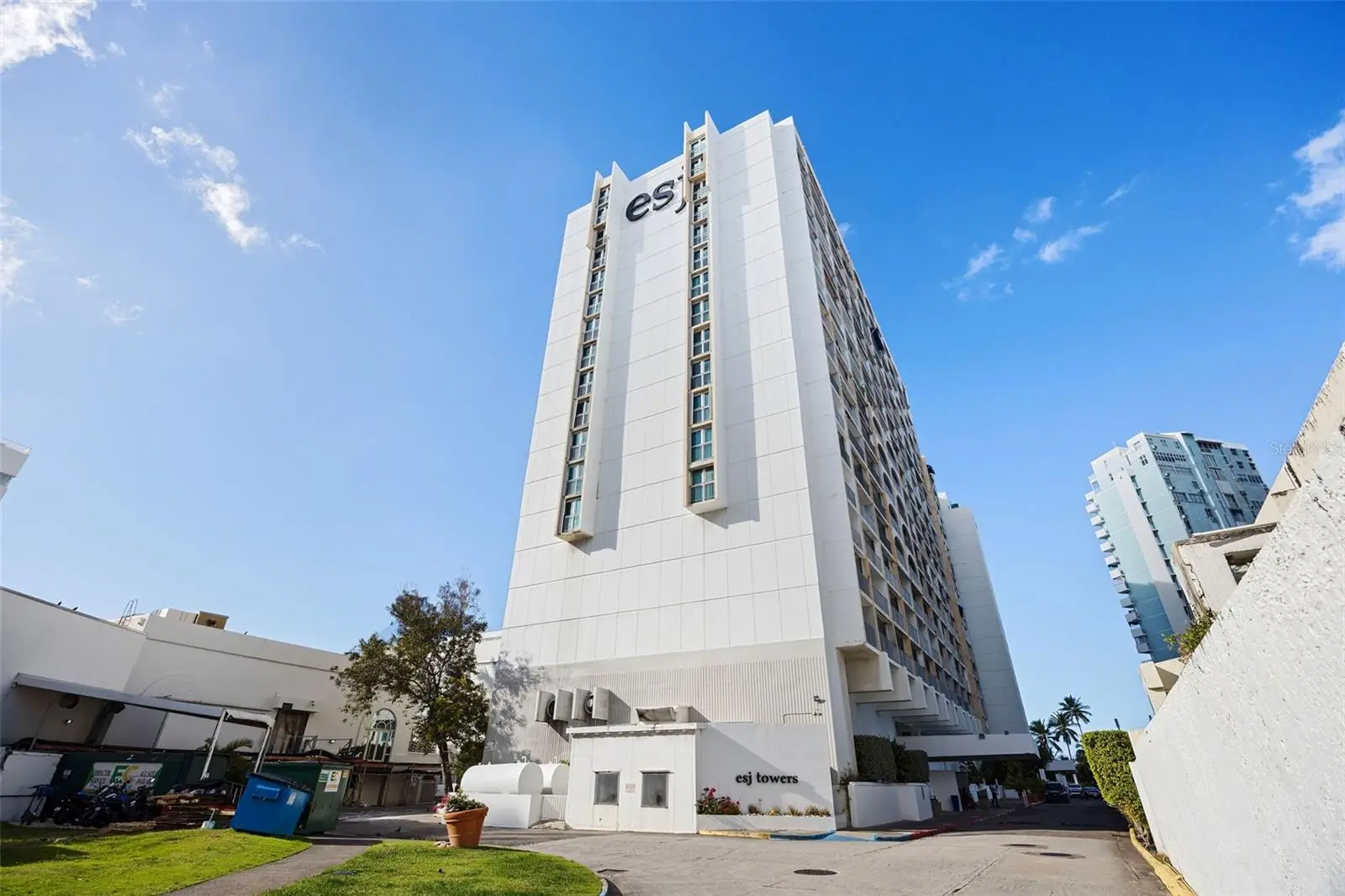 6165 Isla Verde Ave., PR