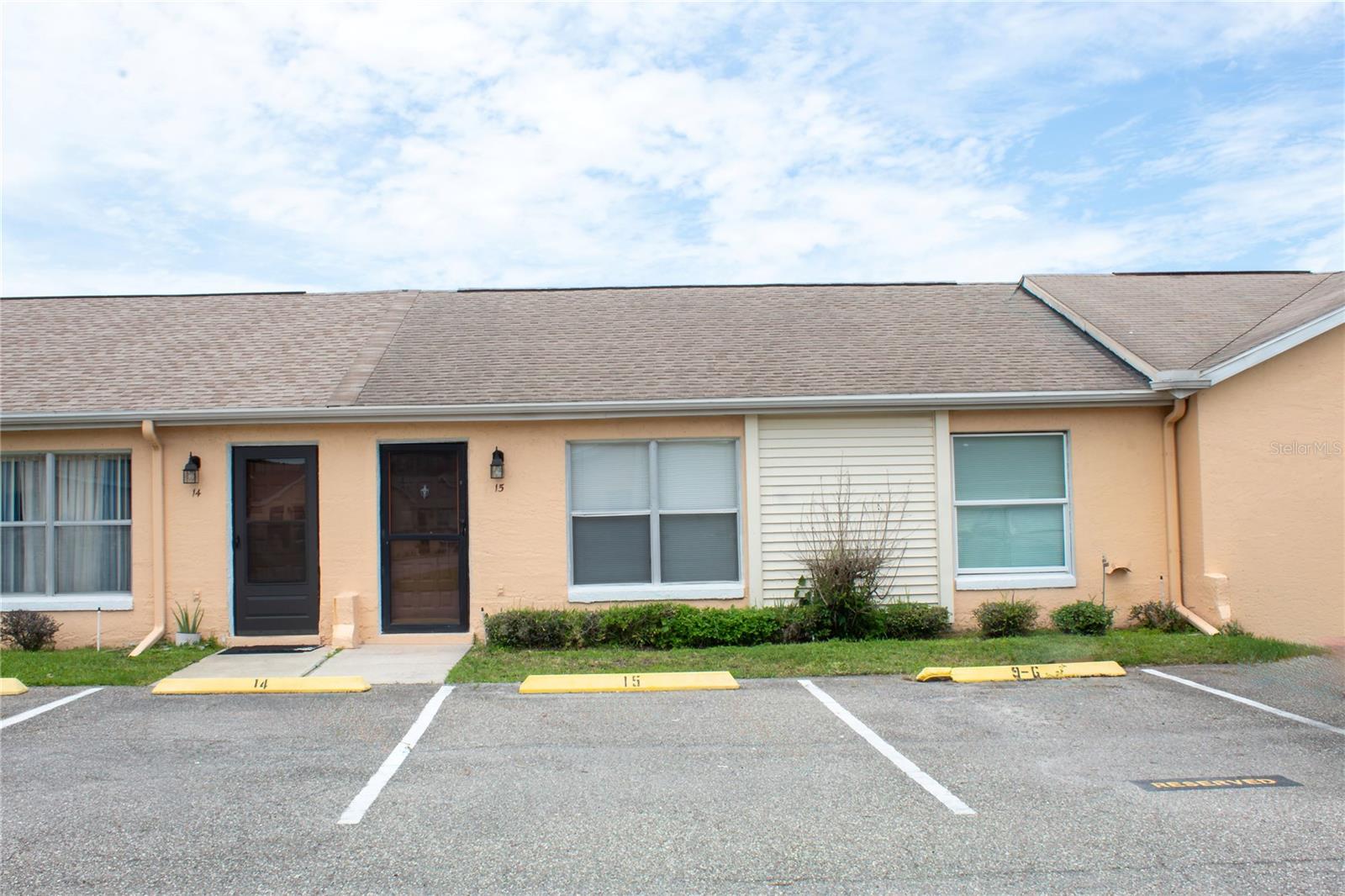 15 Country Cove, FL