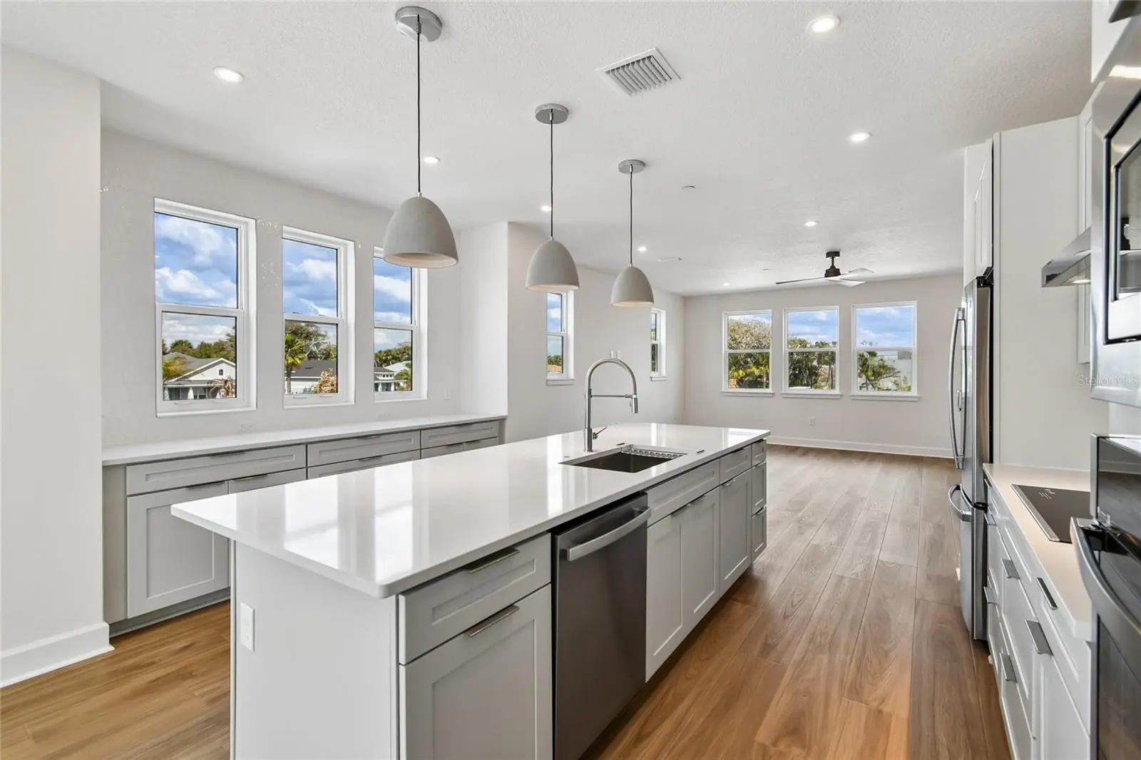 4101 Tidewatch Loop, FL
