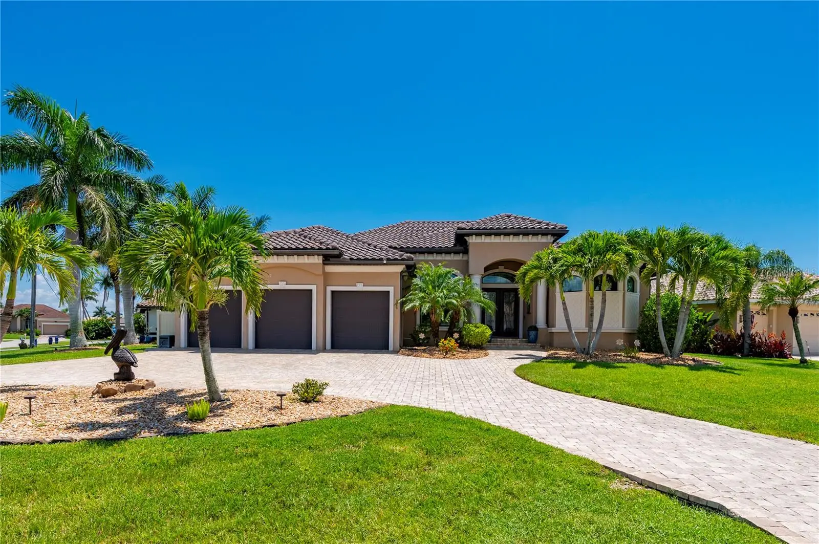 325 Segovia Drive, FL