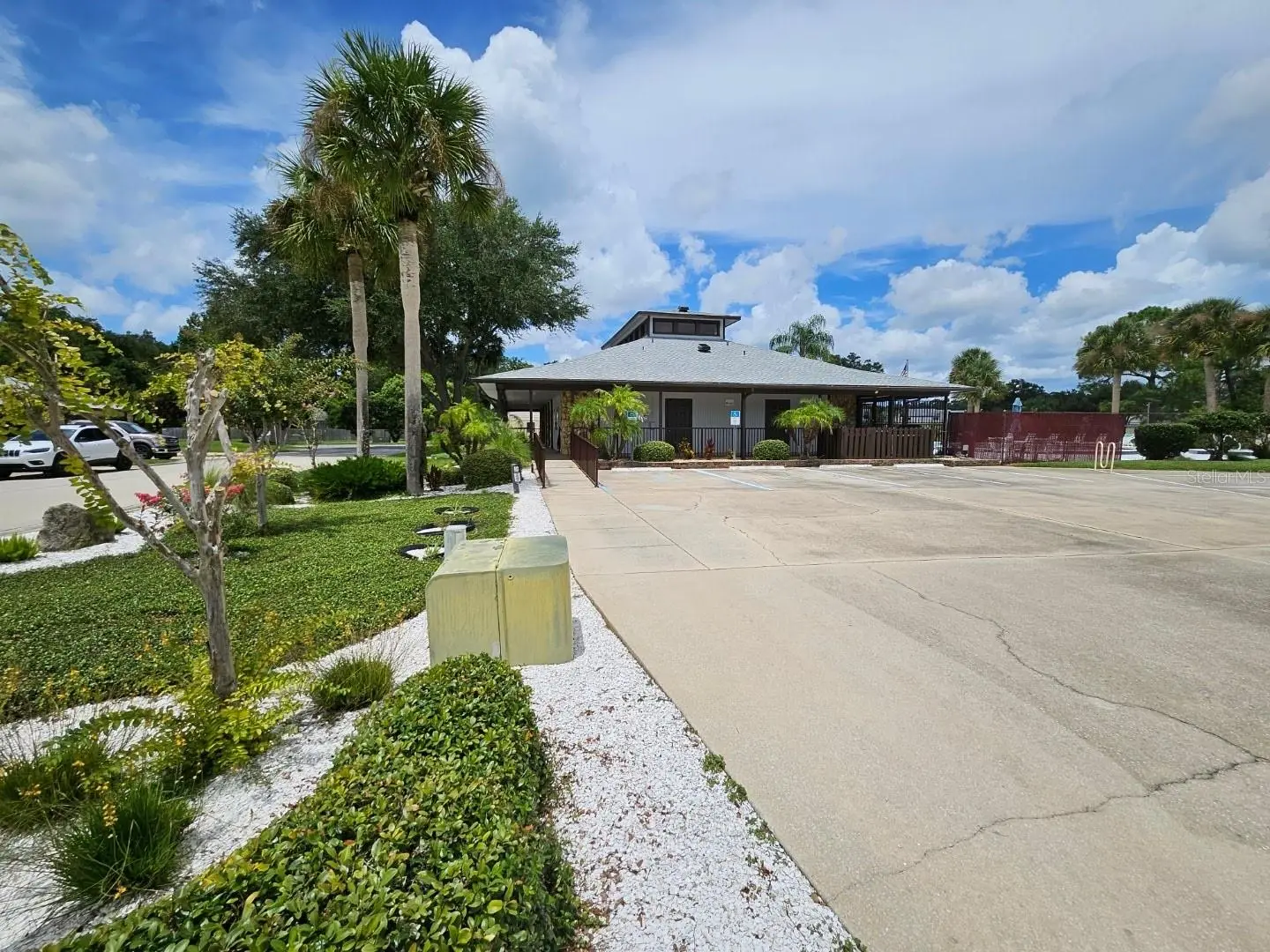 367 Castlewood Lane, FL