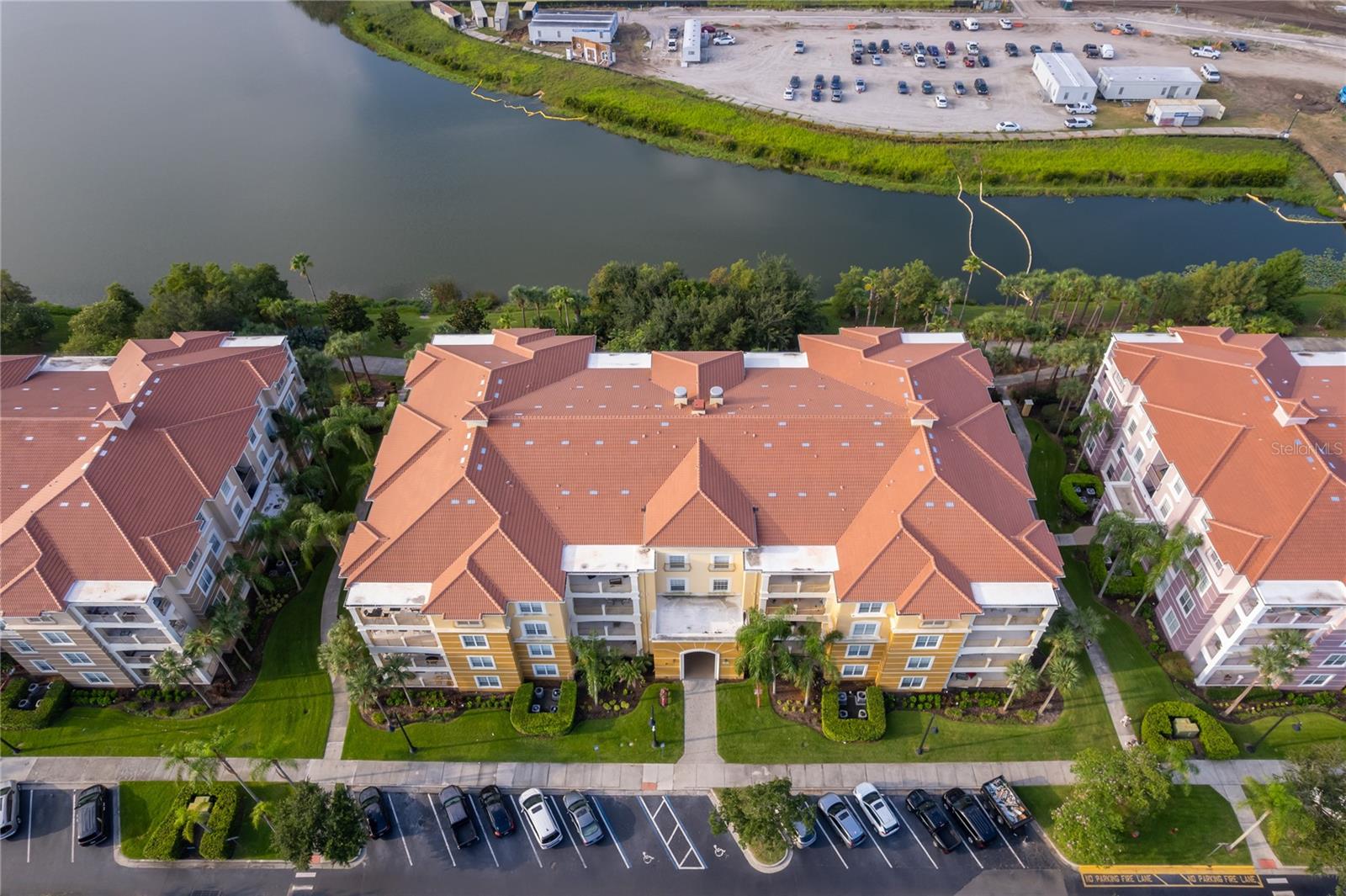 5036 Shoreway Loop, FL