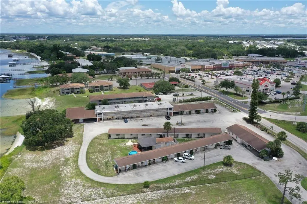 1001 Lakeview Drive, FL