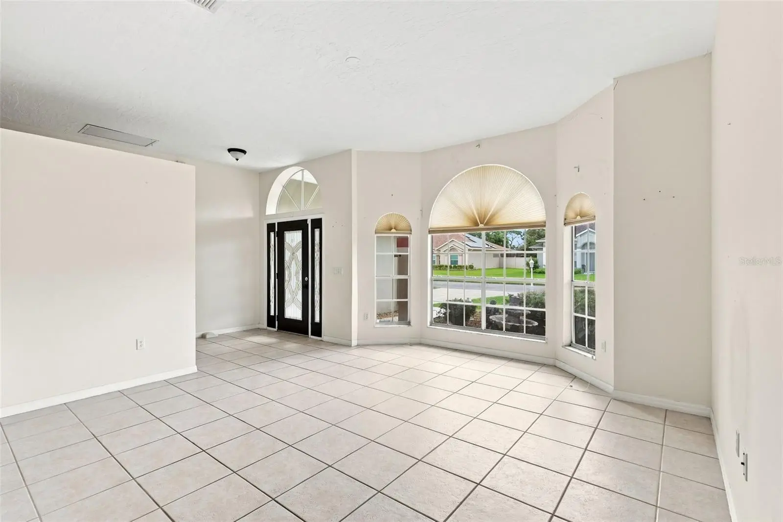 934 Pine Walk Court, FL