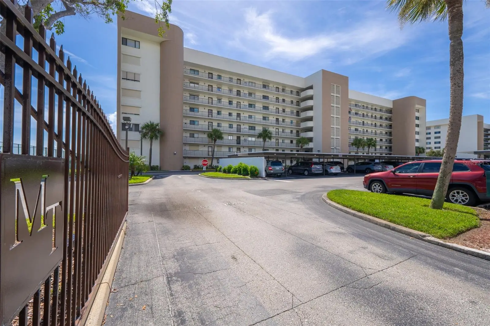 200 Sykes Creek Parkway, FL