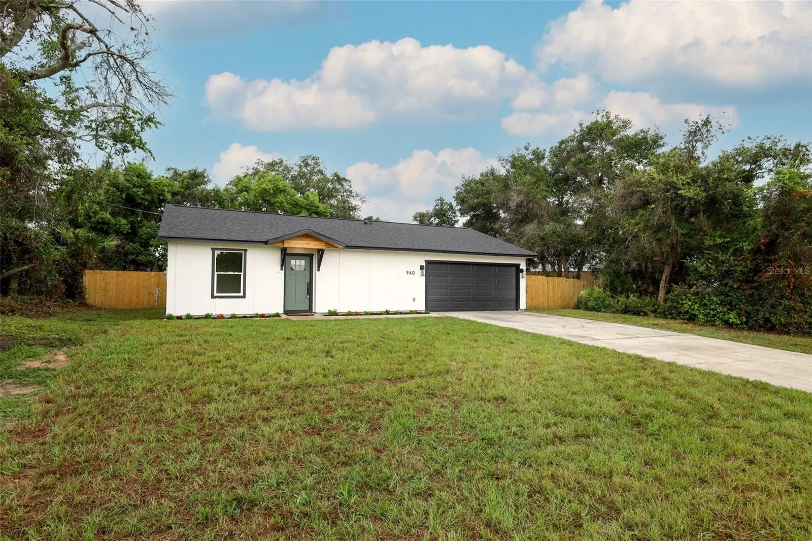 940 Dean Circle, FL