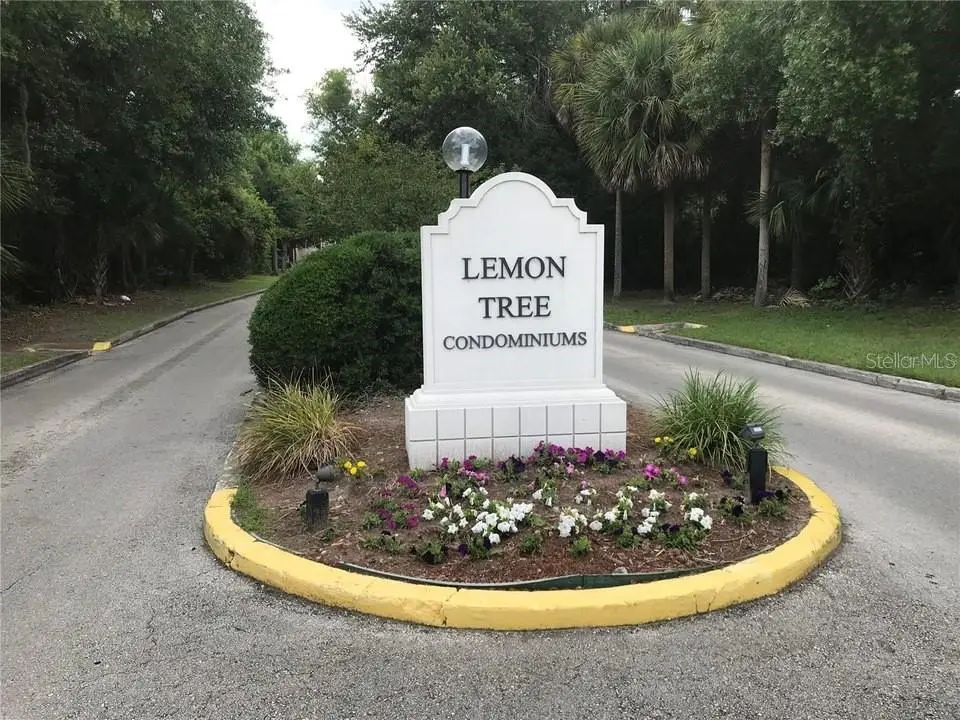 2512 Lemon Tree Lane, FL