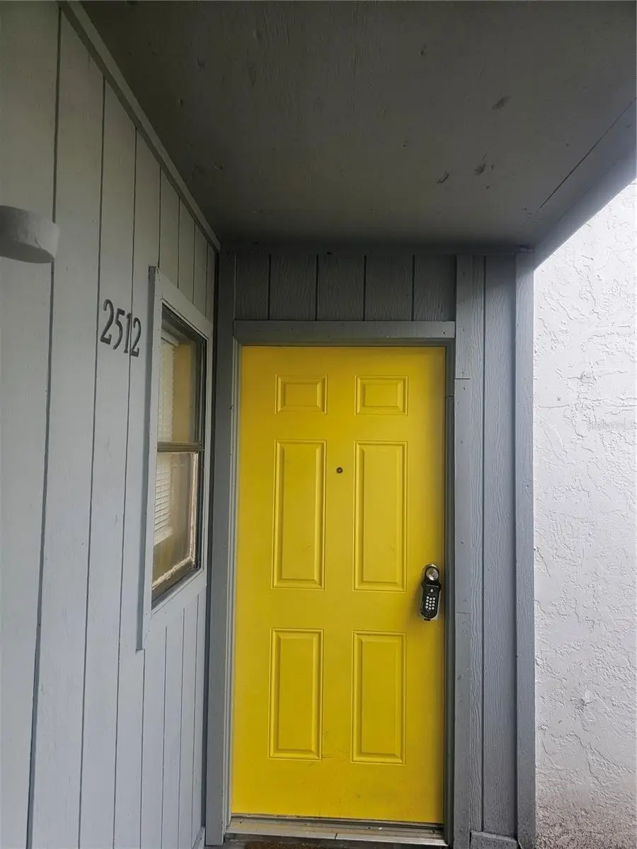 2512 Lemon Tree Lane, FL