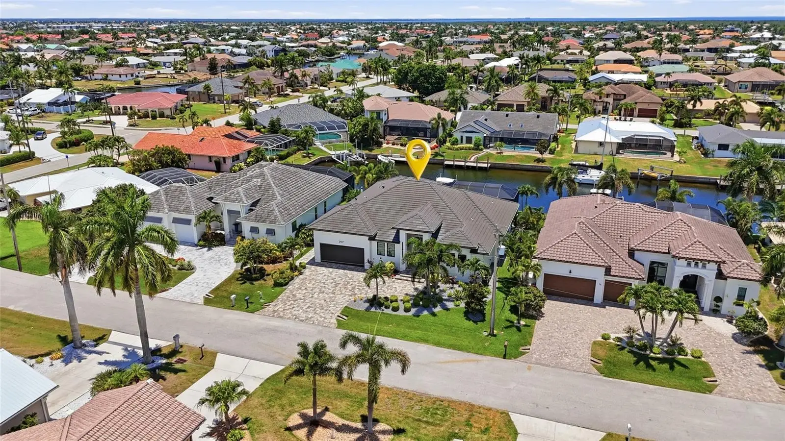 2517 Rio Largo Court, FL