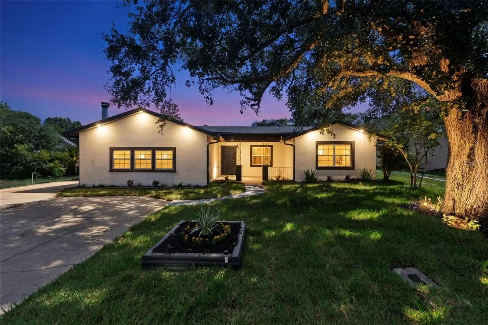 1033 Crystal Bowl Circle, FL