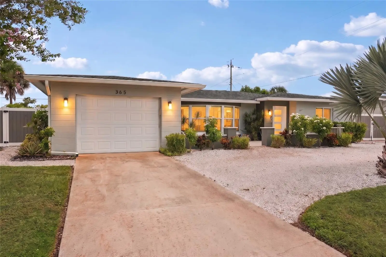 365 Shamrock Boulevard, FL