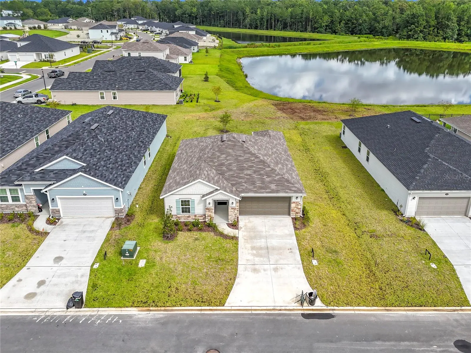 14271 Firebird Drive, FL