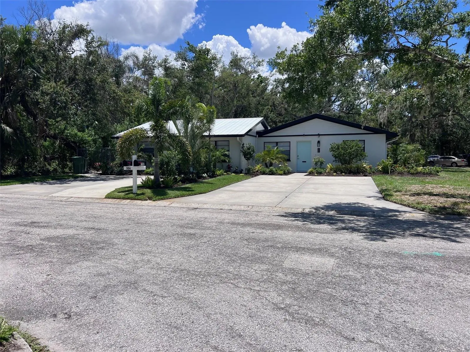 1840 3rd Avenue, FL