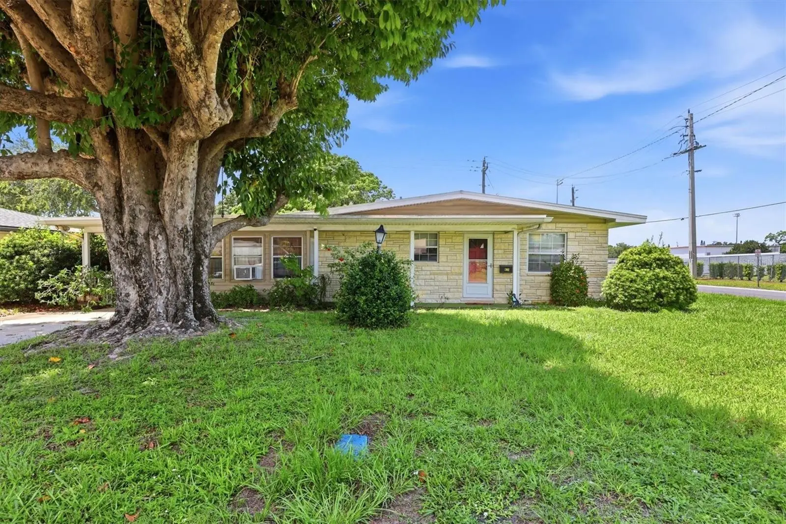 1302 32nd Street, FL