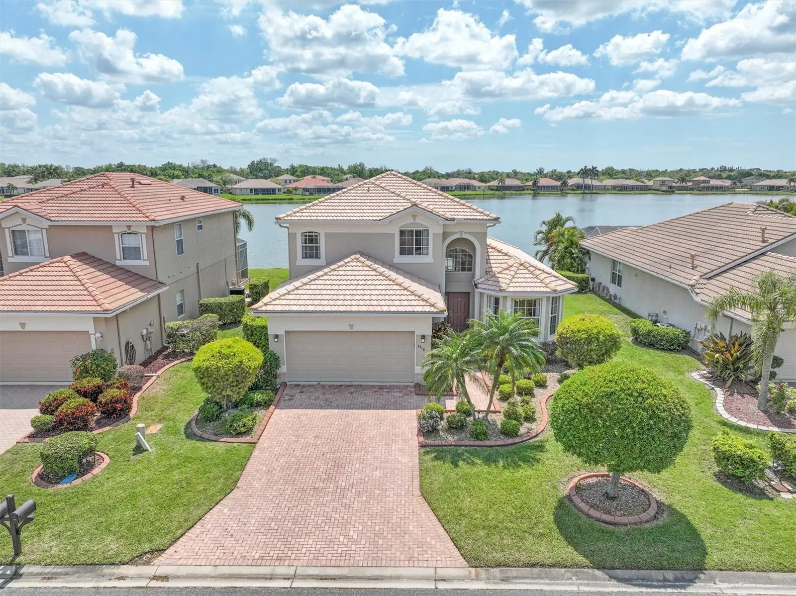 6918 74th Street Circle, FL