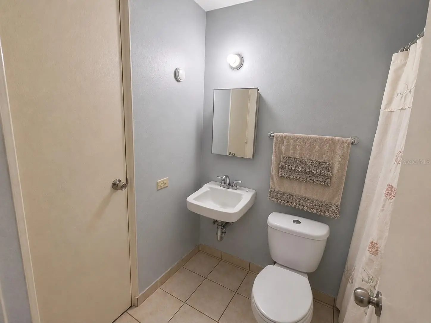2402 Cond Riberas Del Bucana, PR