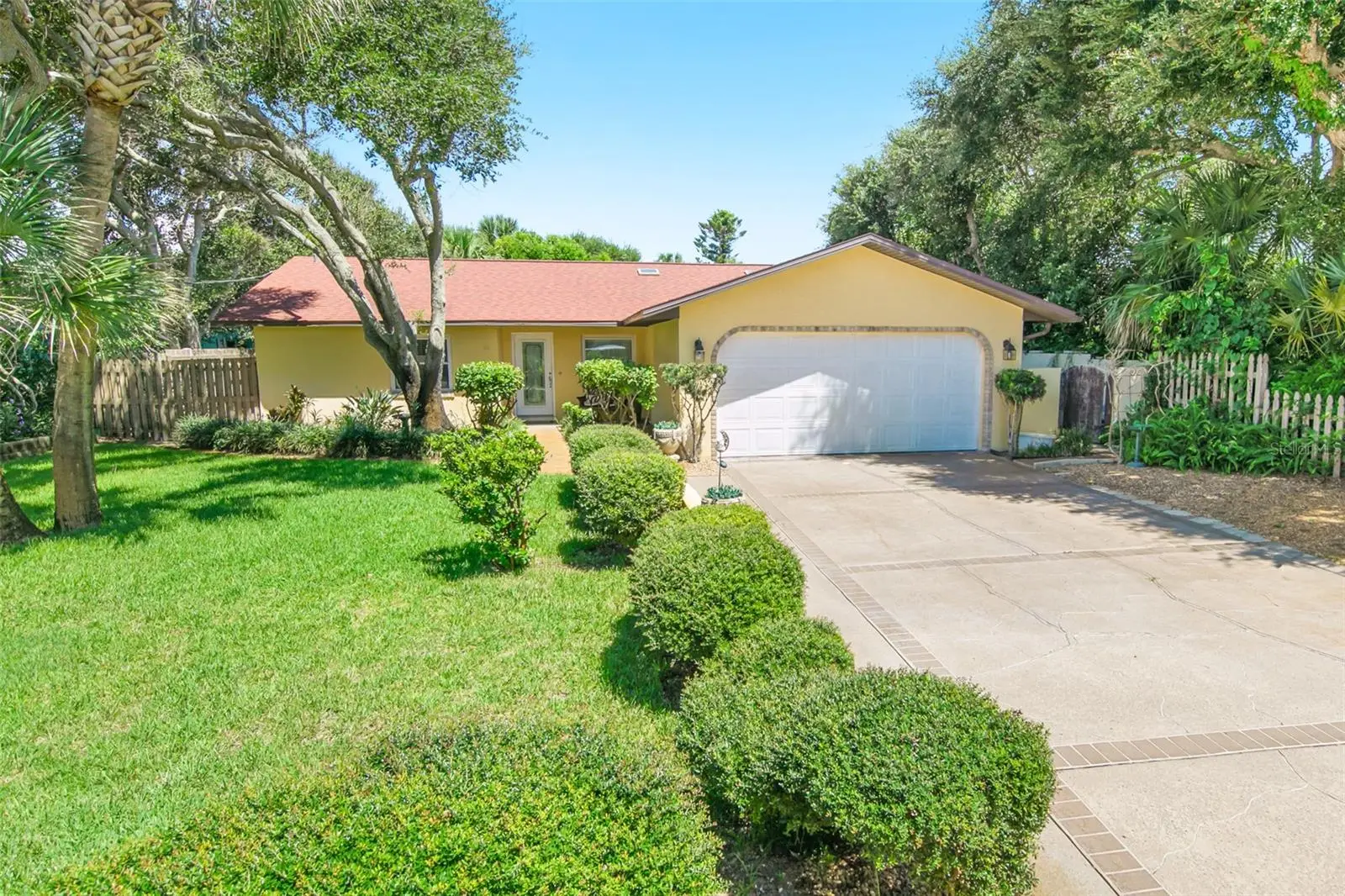 66 Beverly Hills Avenue, FL