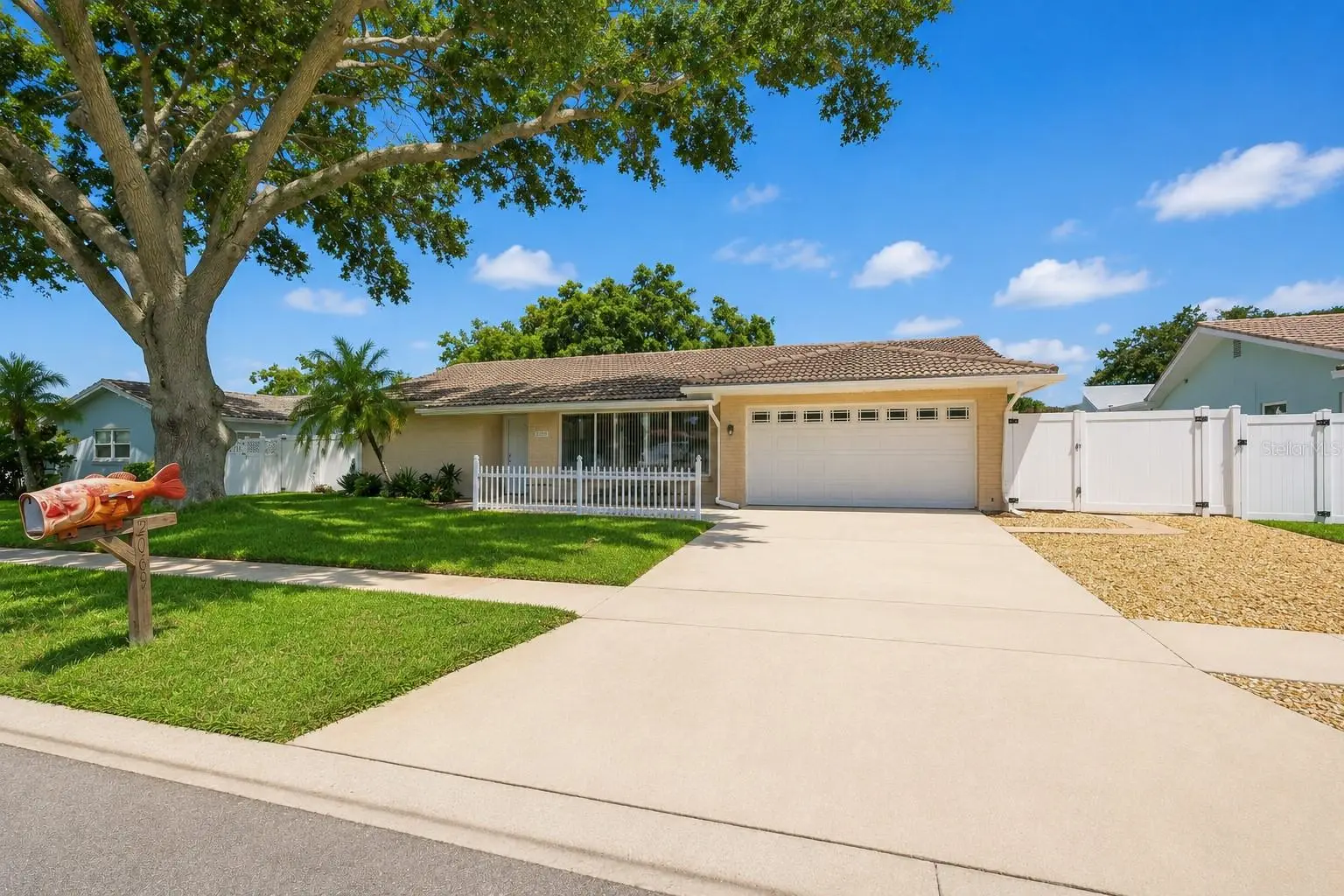 2069 Kingfisher Drive, FL