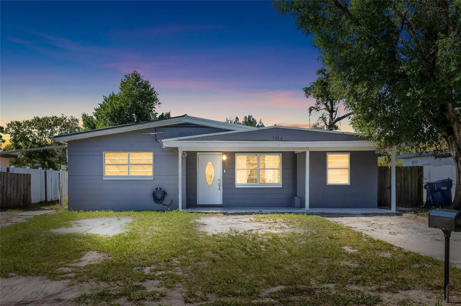 2313 E 111th Ave, FL