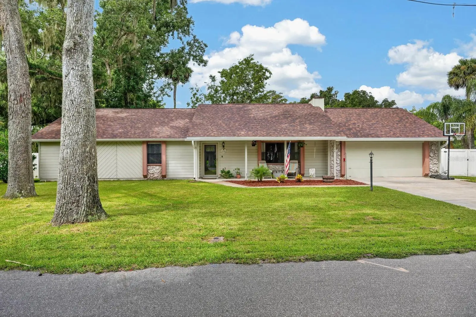 105 Eddy Lane, FL