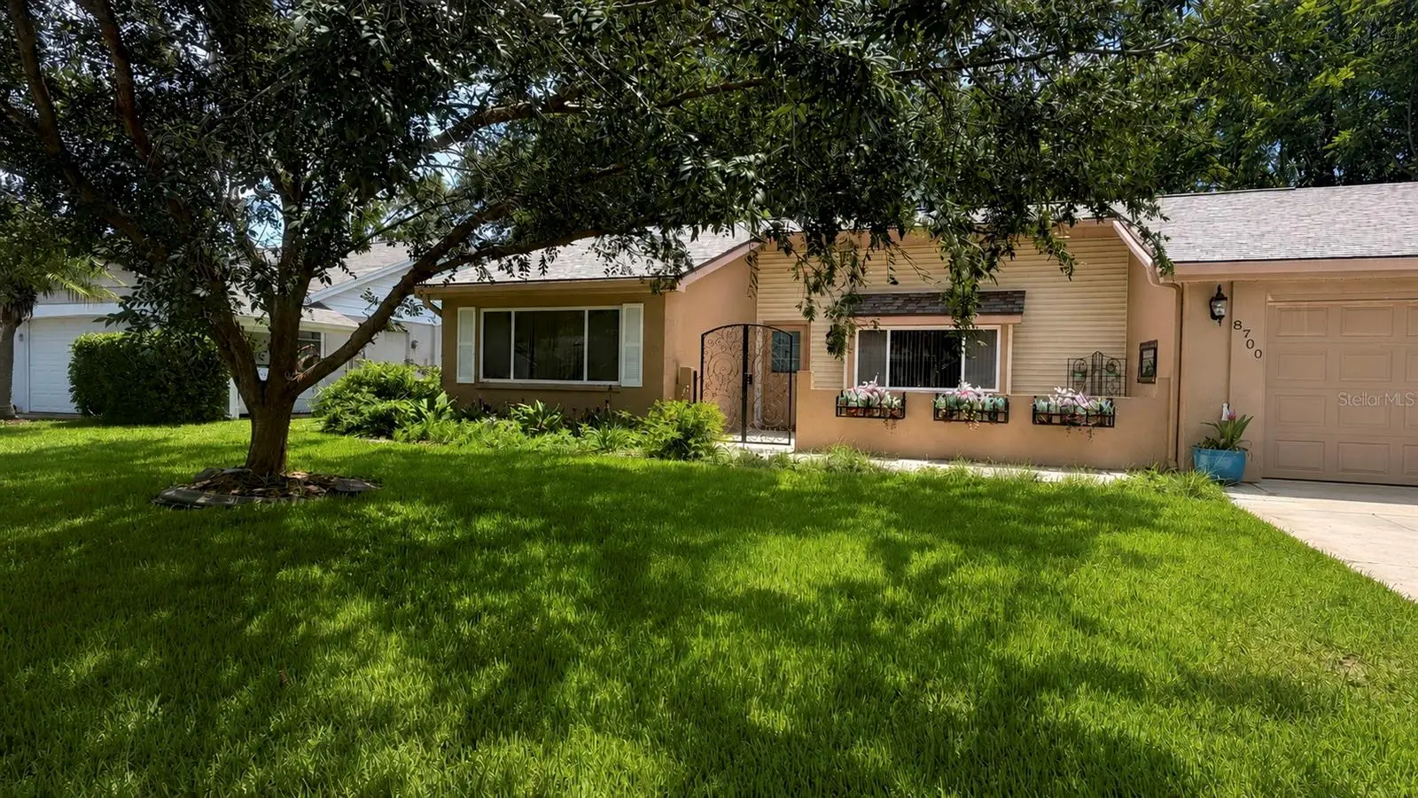 8700 Powderhorn Row, FL