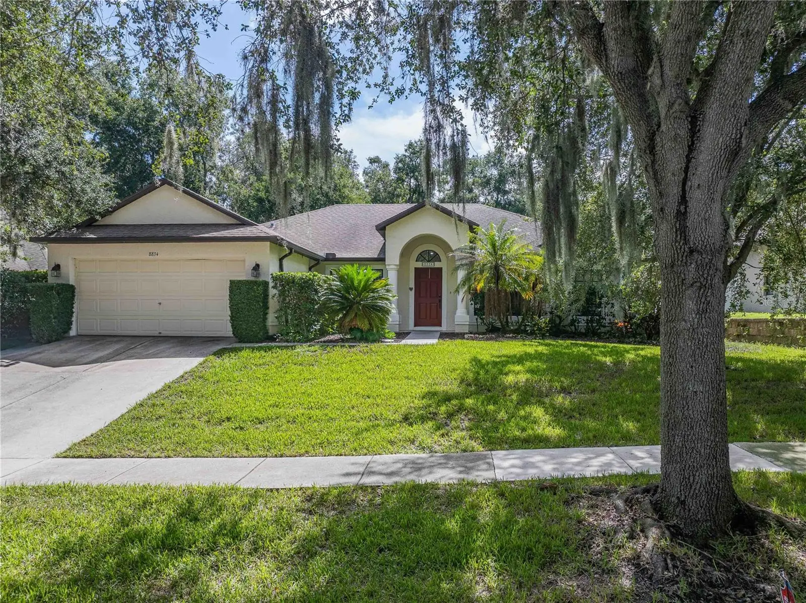 8834 Alafia Cove Drive, FL