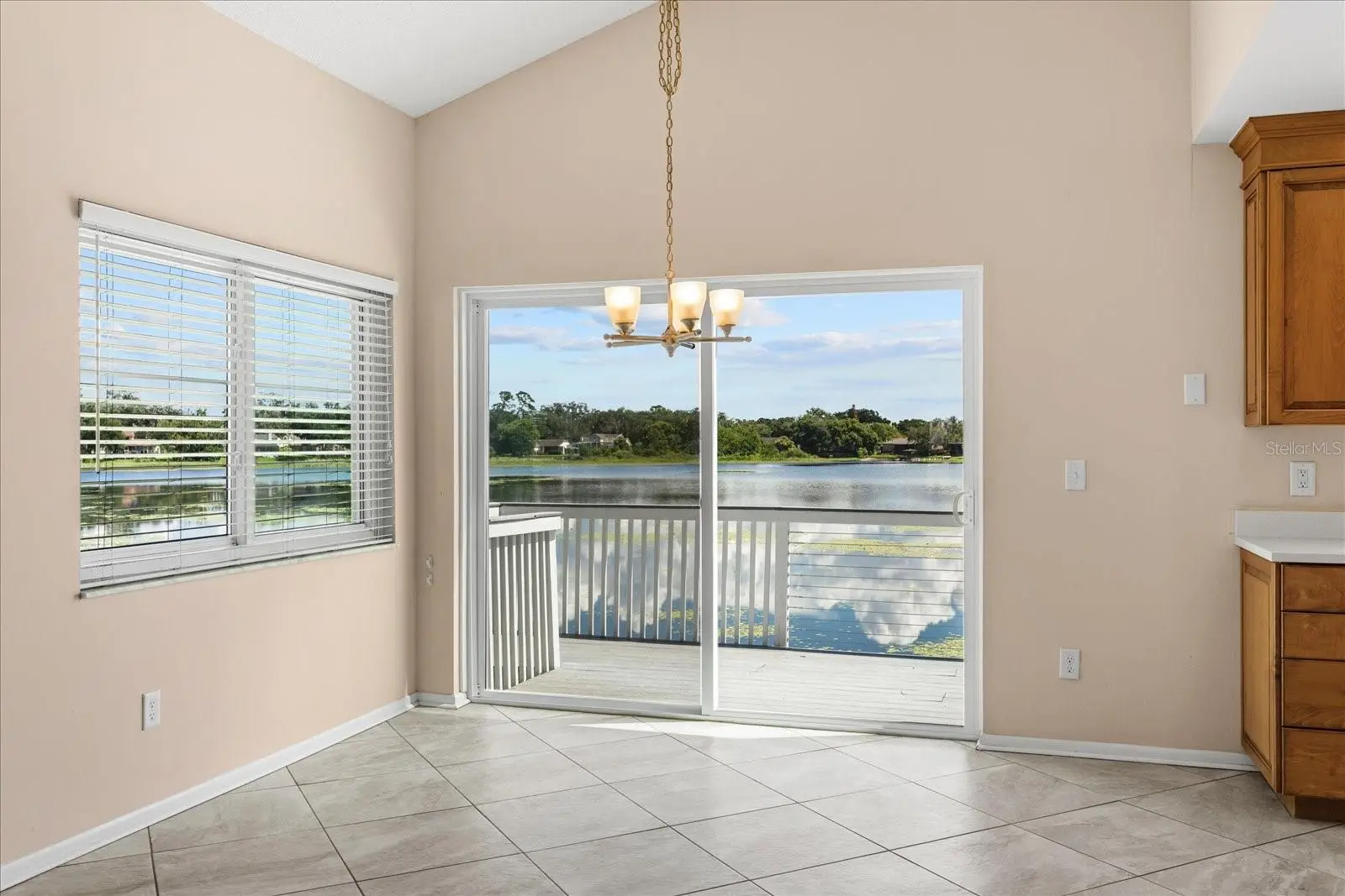 624 Fallsmead Circle, FL