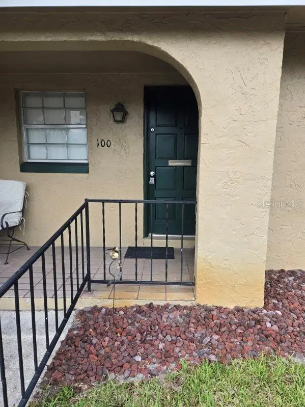 530 Cascade Circle, FL