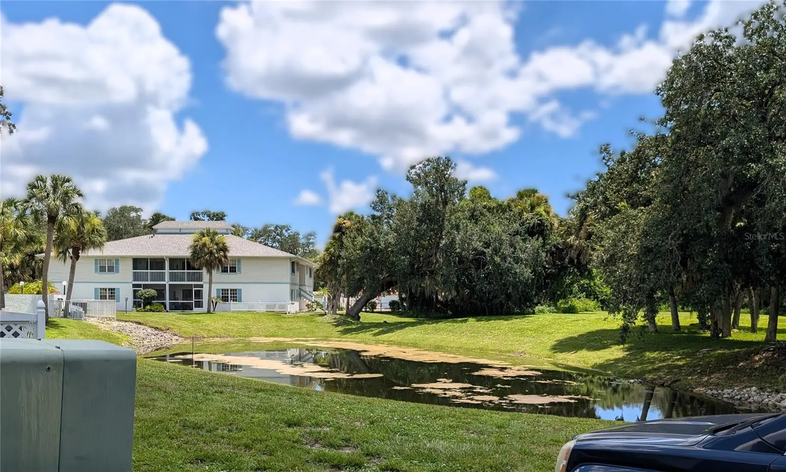 1051 Forrest Nelson Boulevard, FL