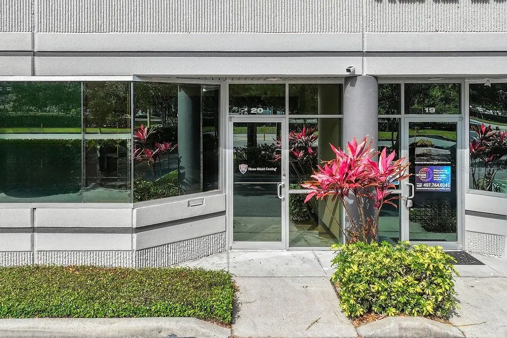 7901 Kingspointe Parkway, FL