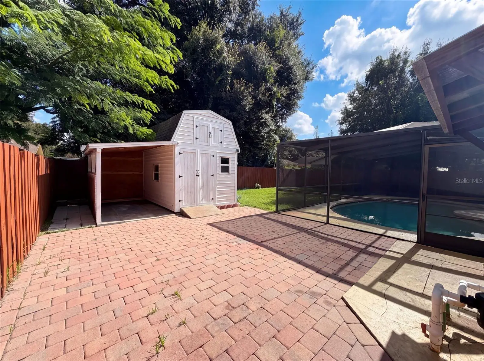 7233 Thomas Jefferson Circle, FL