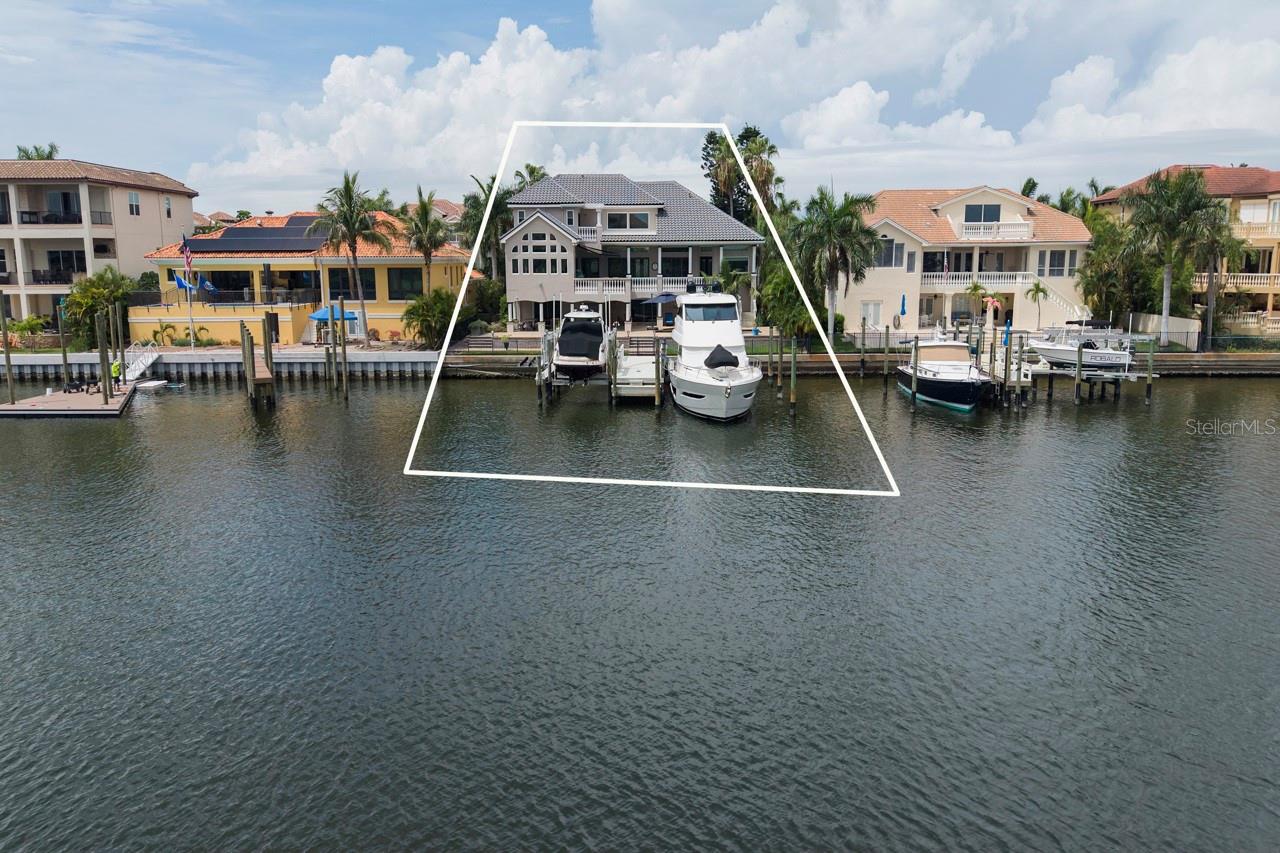 6113 Pasadena Point Boulevard, FL