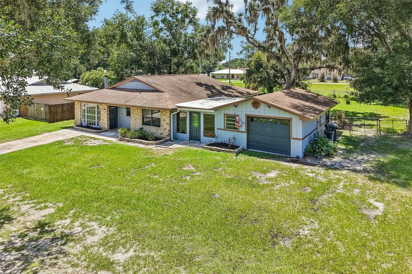 2718 Shadywood Place, FL