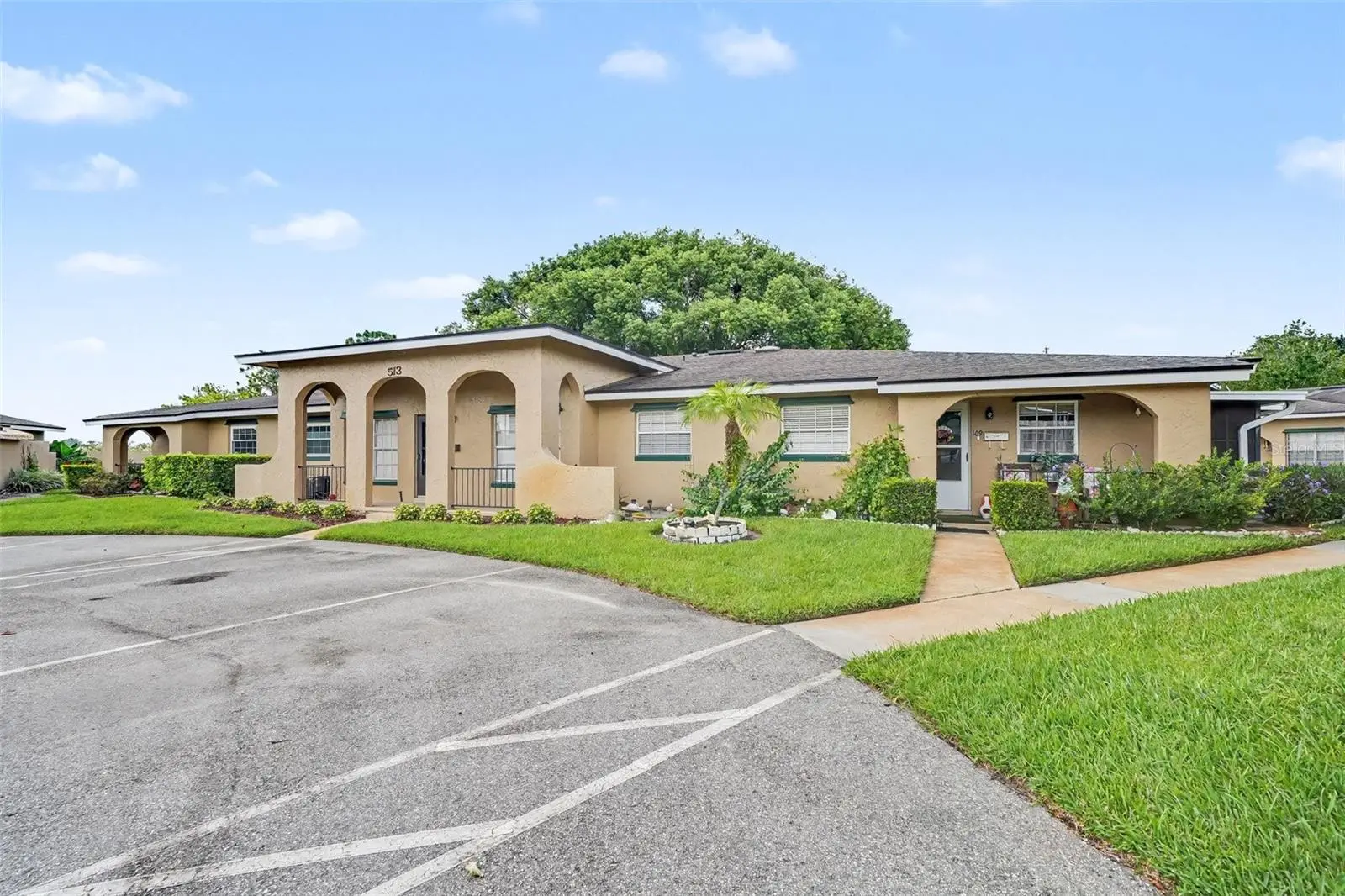 513 Polaris Loop, FL