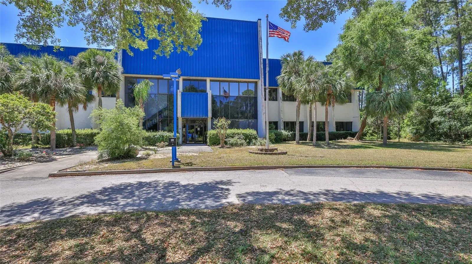 2 Commerce Boulevard, FL