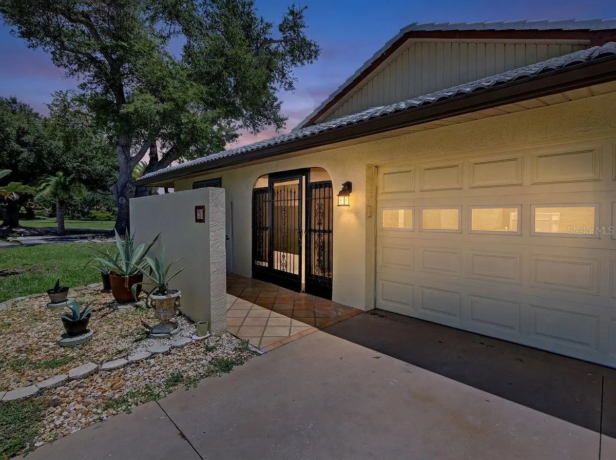 20 Idle Sands Drive, FL