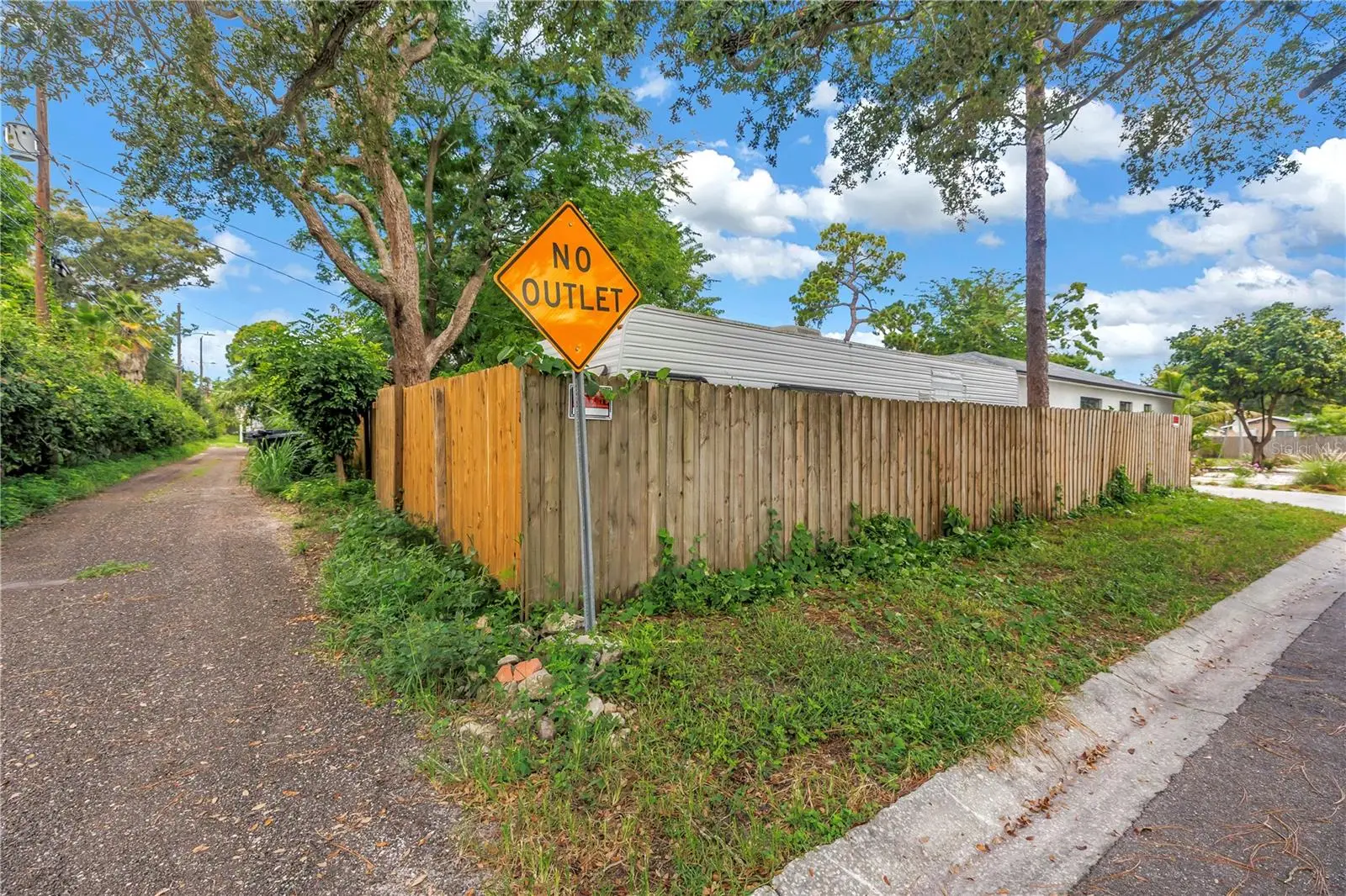 2000 27th Avenue, FL