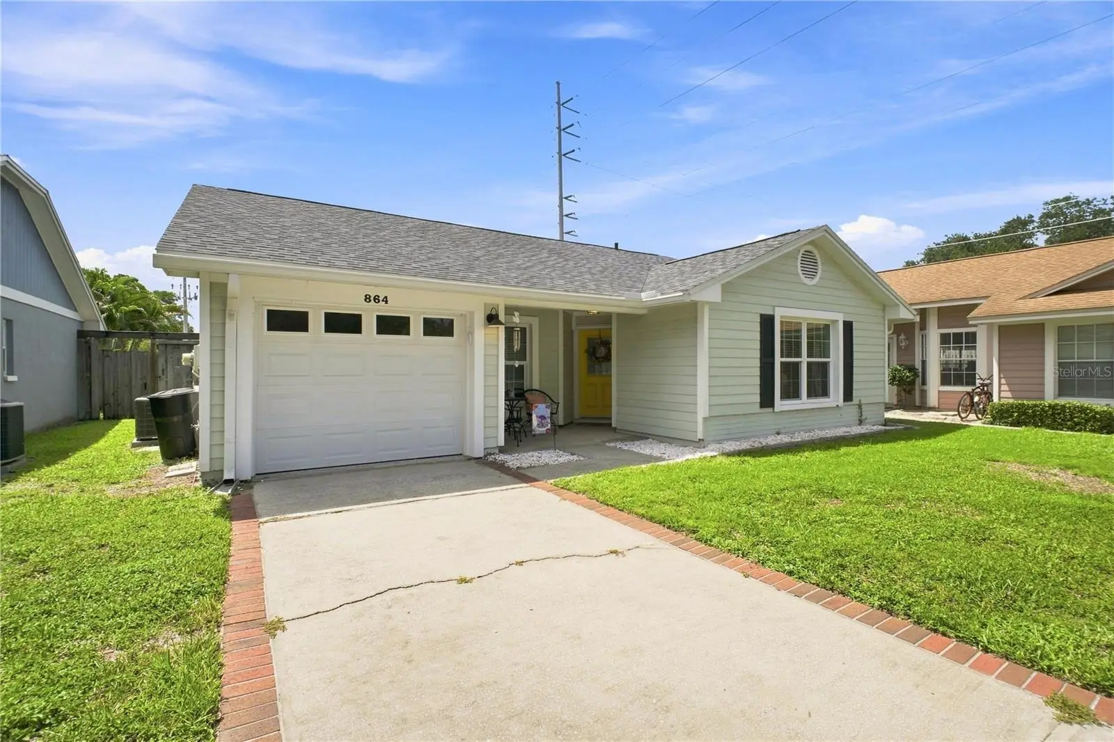 864 Franklin Circle, FL