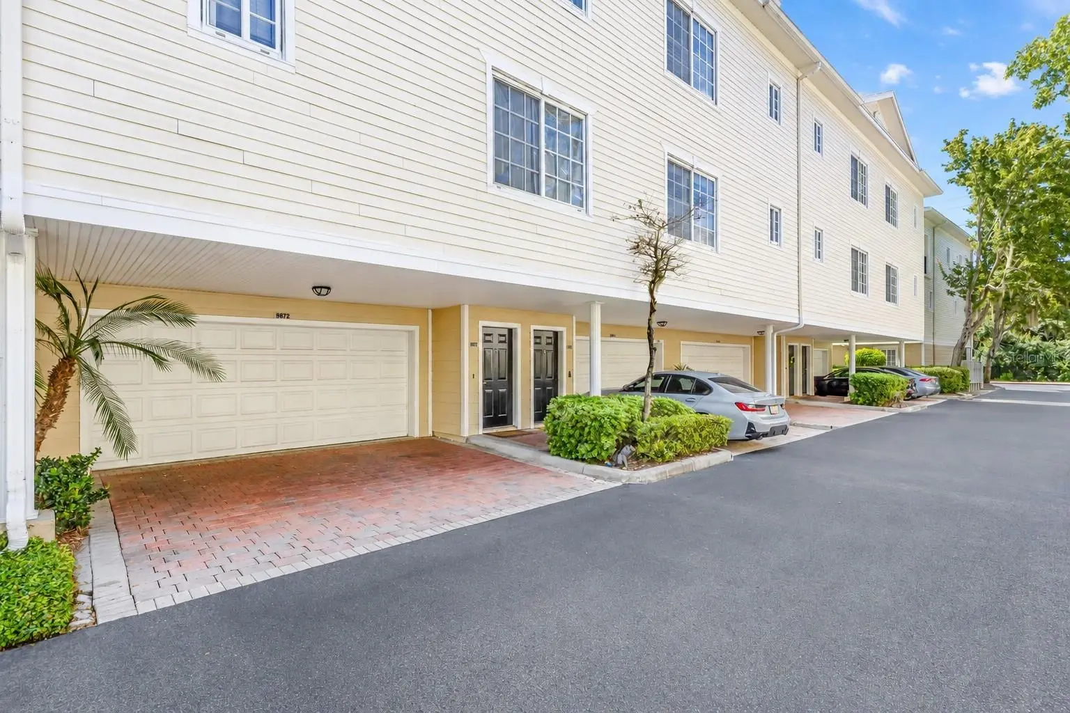 9872 Meadow Field Circle, FL